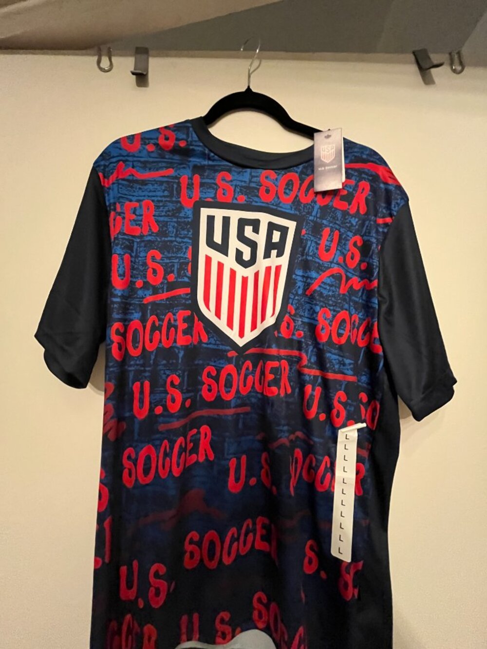 USA Soccer shirt (Size Large)  (NWT) - Picture 3 of 9